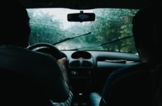 Top 10 recomandări pentru a conduce în siguranță pe timp de ploaie